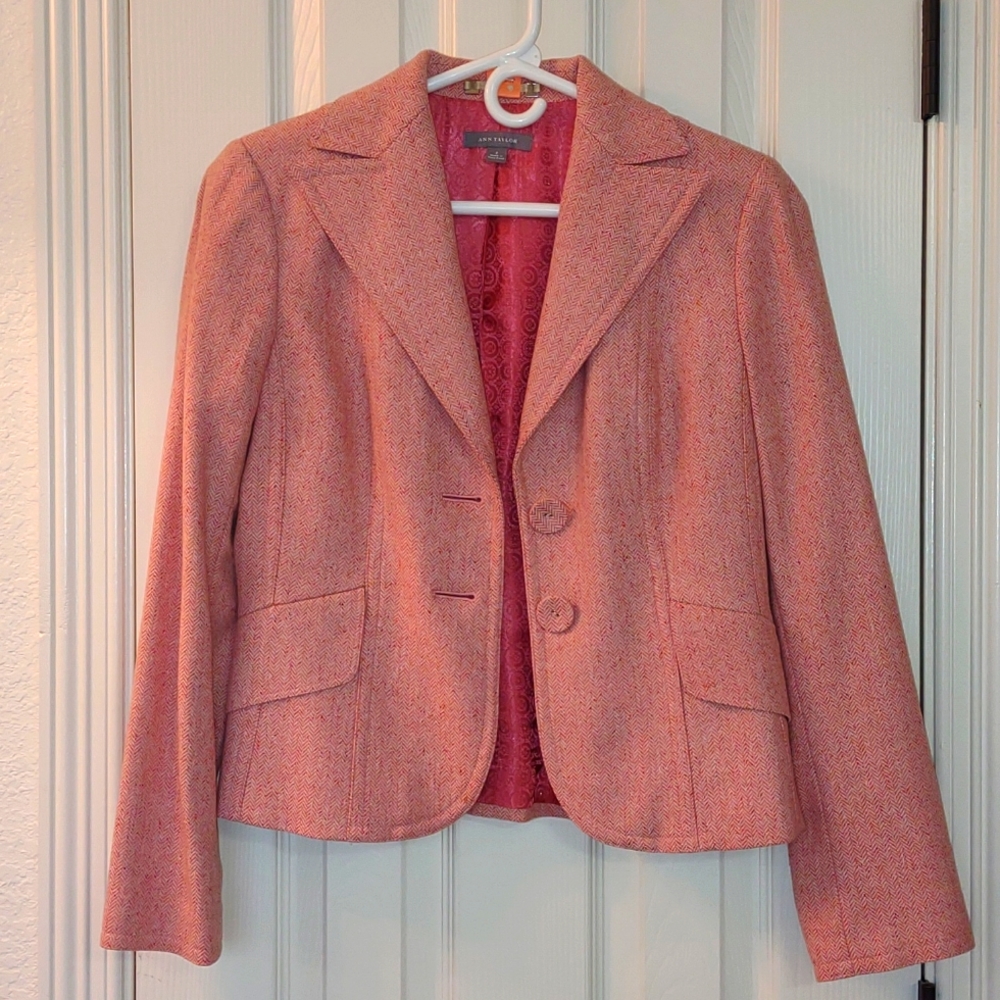 NEVER WORN Ann Taylor pink herringbone wool blend jacket/blazer size 2!